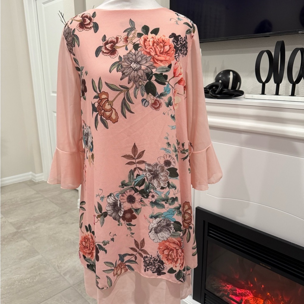 Chic Floral Long Sleeve Dress in Pink Size Small